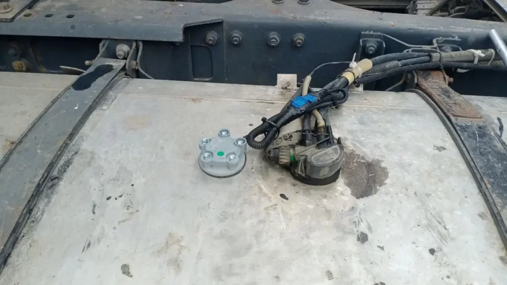 Датчик рівня палива RIVNEMIR з пломбою | GPS Моніторинг транспорту ТЕХ КОНТРОЛЬ